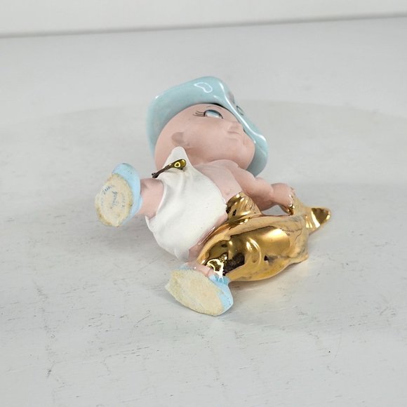 Freeman McFarlin Baby Holding Fish Figurine Diaper Pin Original Box - Picture 7 of 8